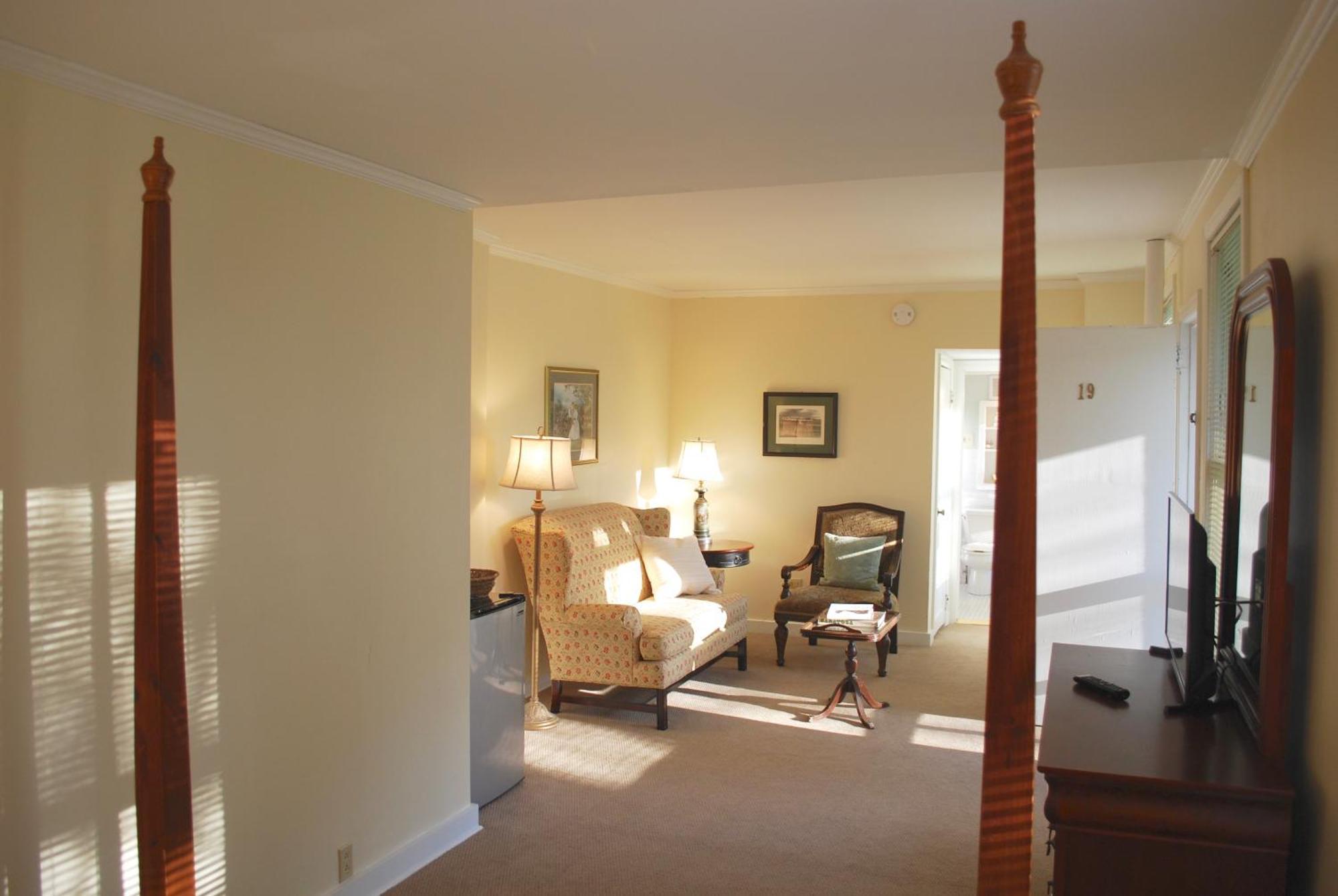 Anne'S Washington Inn (Adults Only) Саратога Спрингс Стая снимка