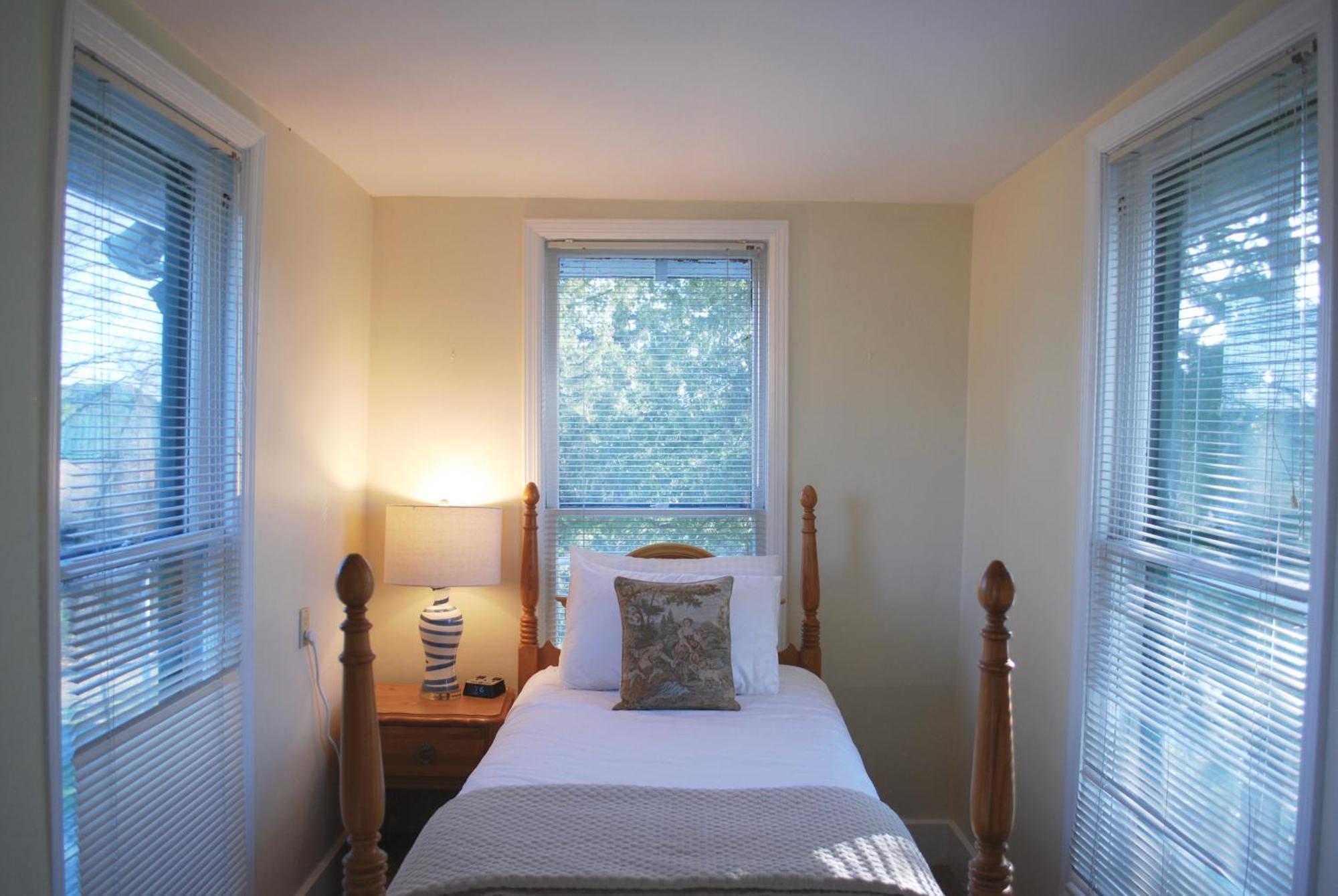 Anne'S Washington Inn (Adults Only) Саратога Спрингс Стая снимка