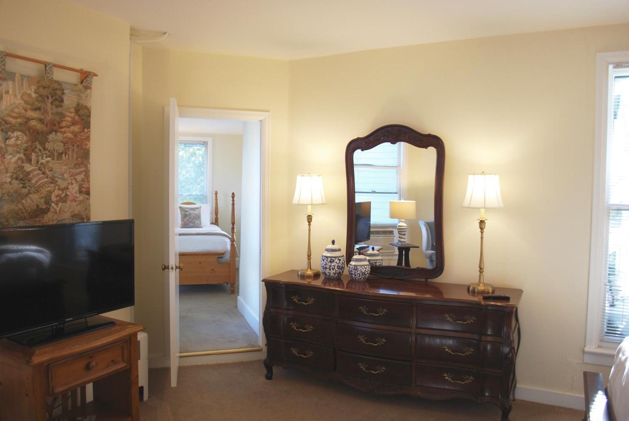 Anne'S Washington Inn (Adults Only) Саратога Спрингс Стая снимка